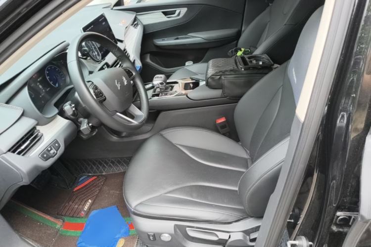 Used Hongqi E-QM5 2024 610 km PLUS Left Front Seat