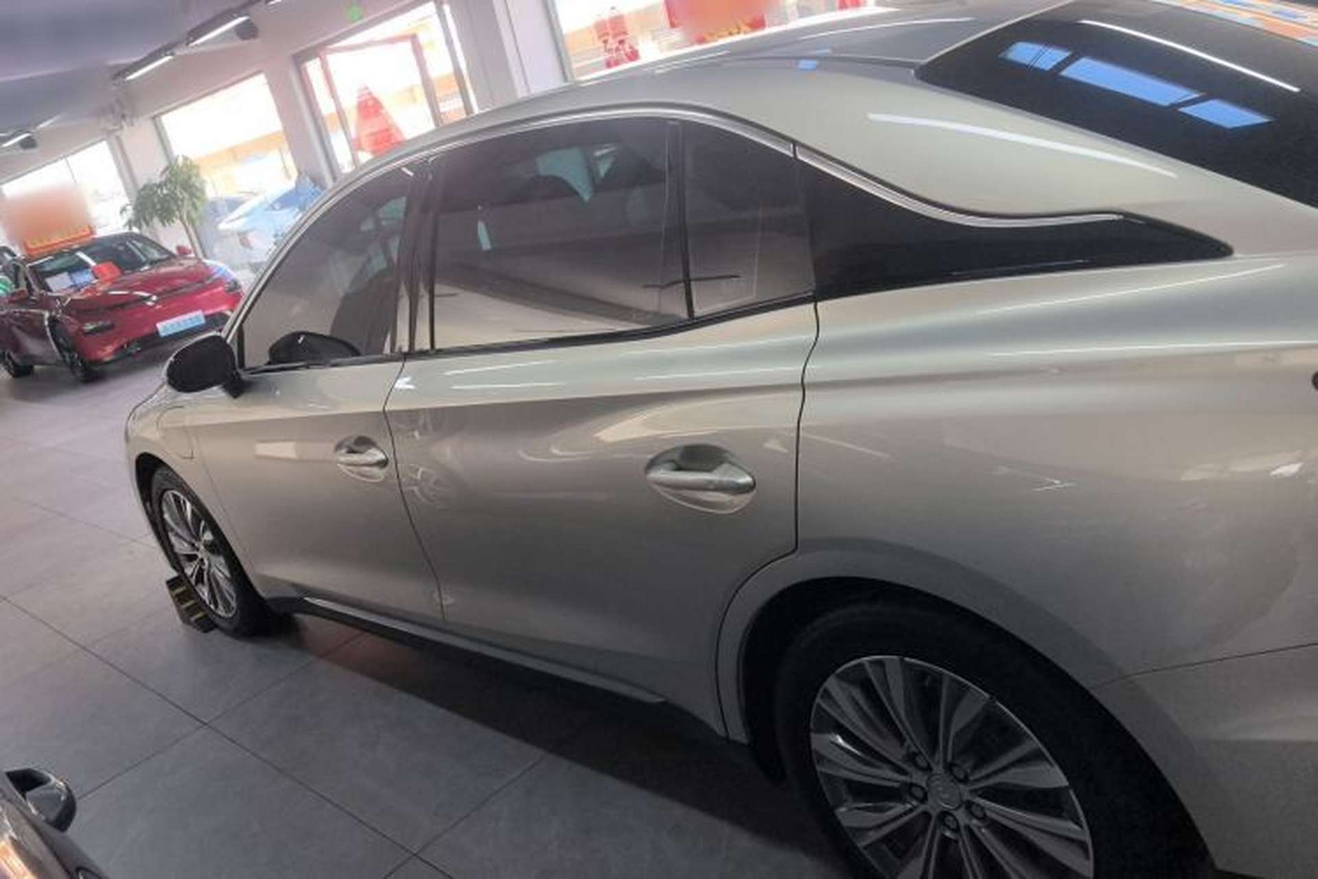 Used Hongqi E-QM5 2024 610 km PLUS Left Side