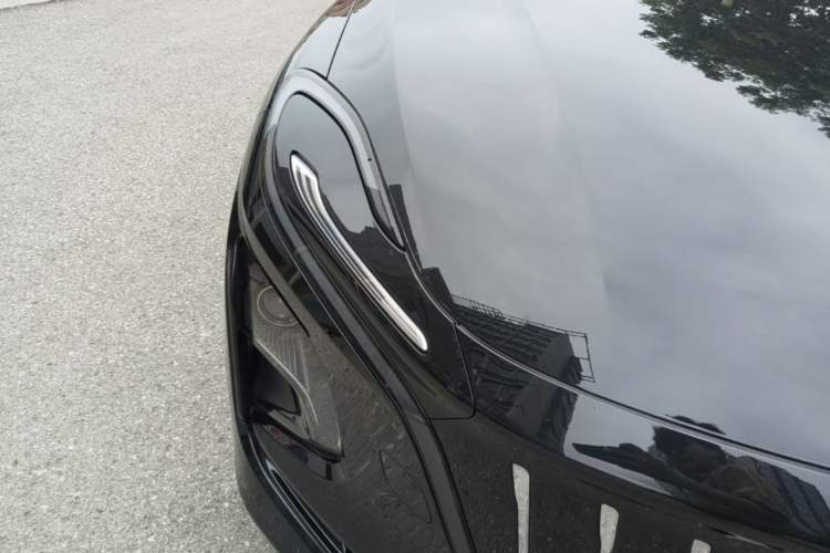Used Hongqi E-QM5 2024 610 km PLUS Right Front Headlight