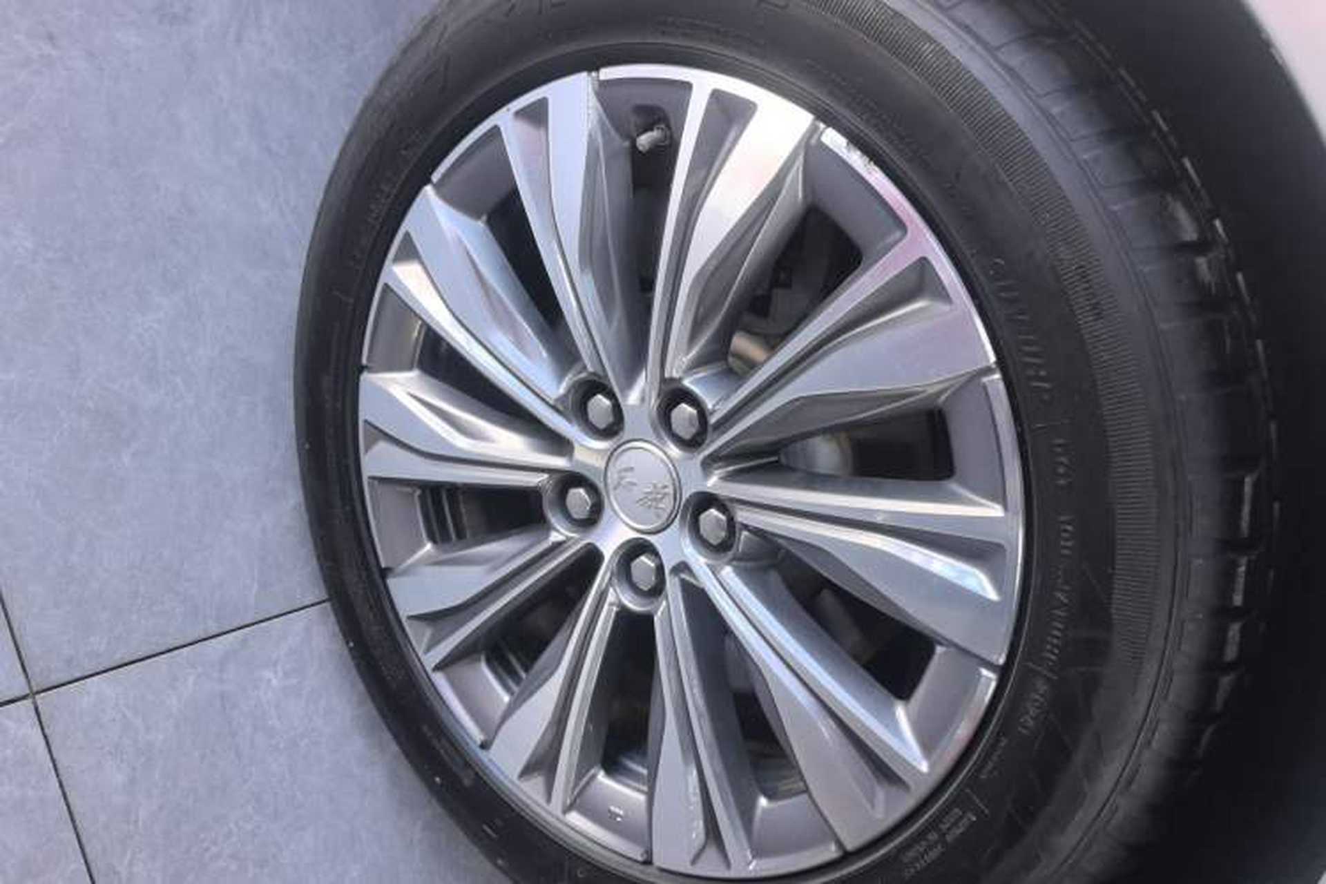 Used Hongqi E-QM5 2024 610 km PLUS Right Rear Wheel Hub