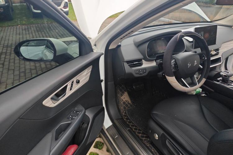 Used Hongqi E-QM5 2024 500km Range Edition Driver Seat
