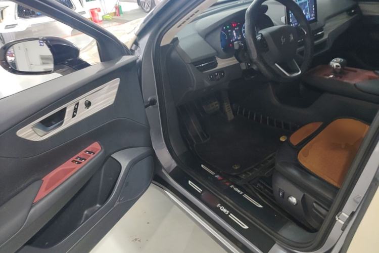 Used Hongqi E-QM5 2024 610 km PLUS Driver Seat