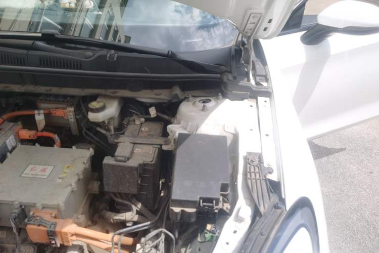 Used Hongqi E-QM5 2024 500km Range Edition Engine Bay Left