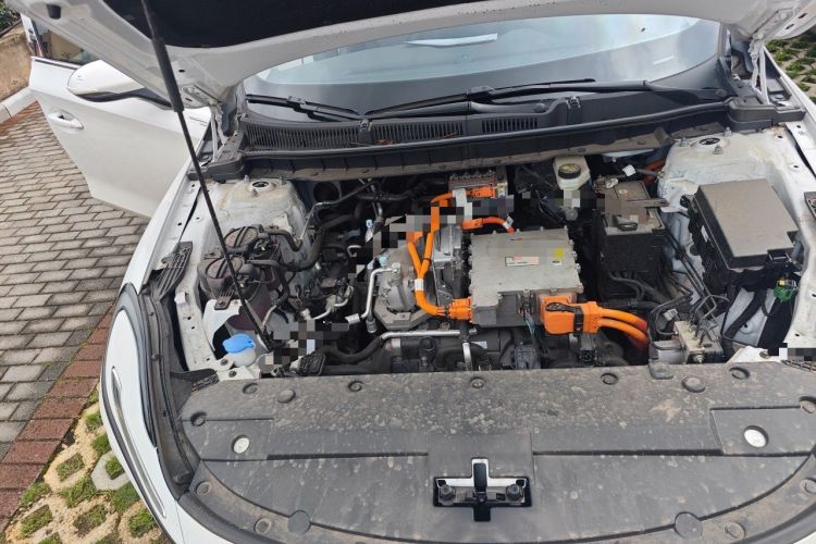 Used Hongqi E-QM5 2024 500km Range Edition Engine Bay Right