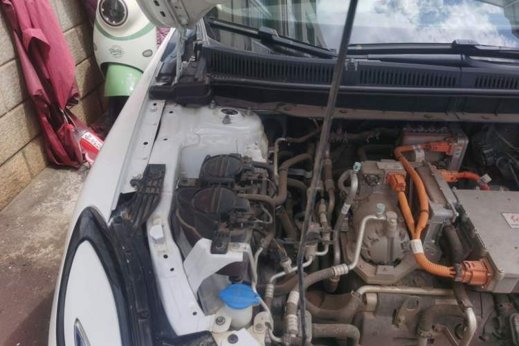 Used Hongqi E-QM5 2024 500km Range Edition Engine Bay Right