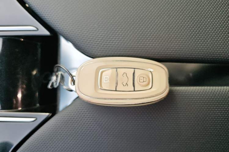 Used Hongqi E-QM5 2024 500km Range Edition Interior 1