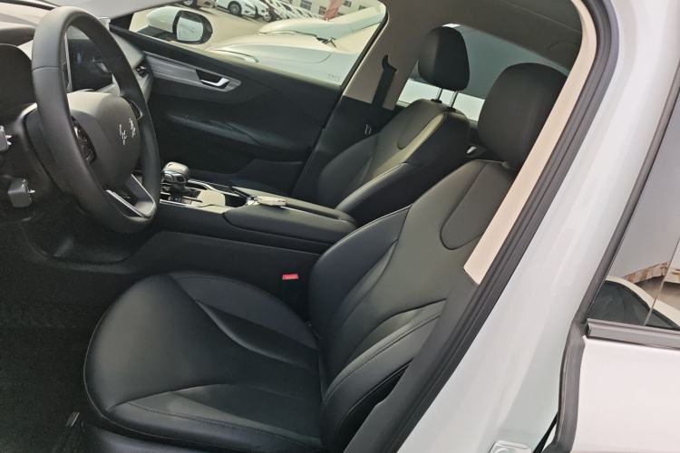 Used Hongqi E-QM5 2024 500km Range Edition Left Front Seat