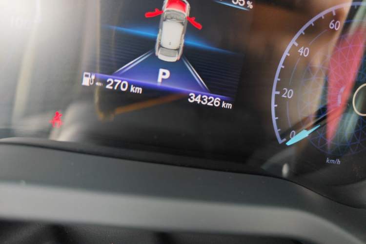 Used Hongqi E-QM5 2024 500km Range Edition Odometer Close Up