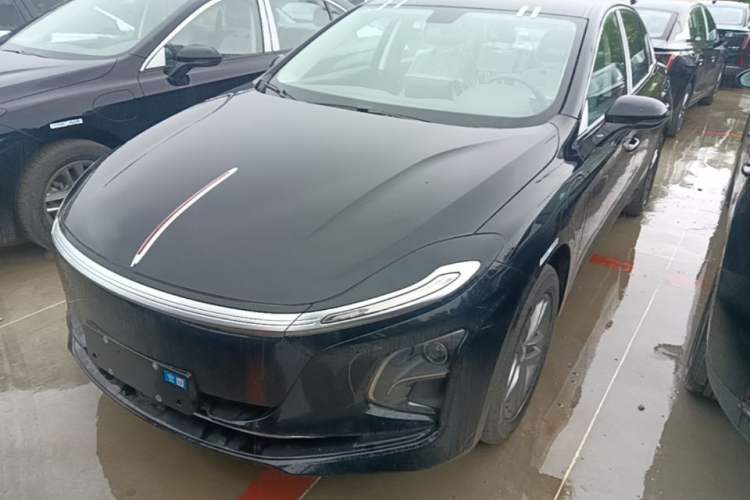 Used Hongqi E-QM5 2025 610 km PLUS Guazi used car, China used car export, Used car for sale, Used  cars, Cheapest cars for sale