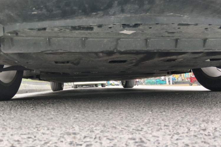 Used Hongqi E-QM5 2025 500km Range Commuter Version Chassis Front