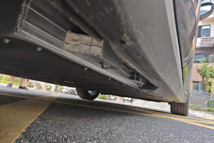Used Hongqi E-QM5 2025 500km Range Commuter Version Chassis Rear Right