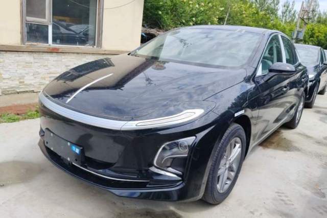 Used Hongqi E-QM5 2025 610 km PLUS