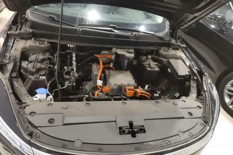 Used Hongqi E-QM5 2025 500km Range Commuter Version Engine Bay
