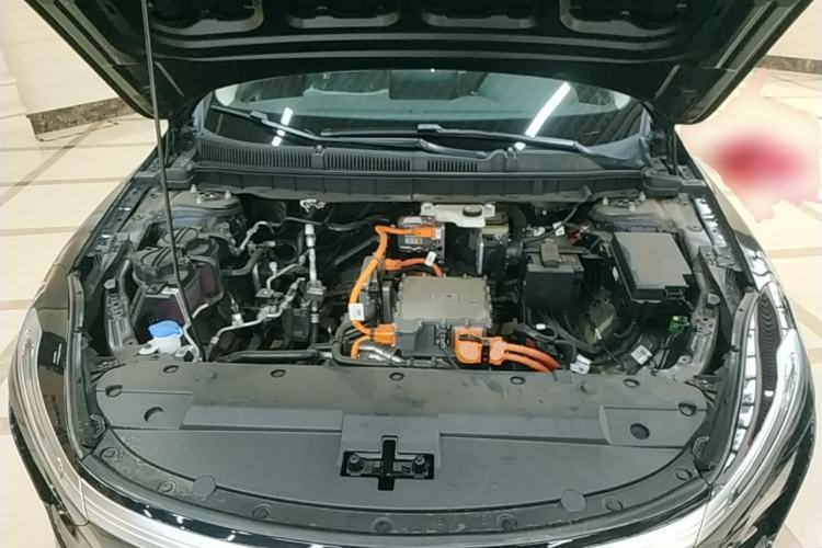 Used Hongqi E-QM5 2025 500km Range Commuter Version Engine Bay