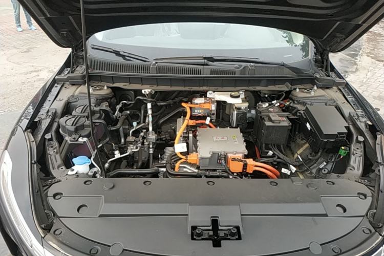 Used Hongqi E-QM5 2025 500km Range Commuter Version Engine Bay