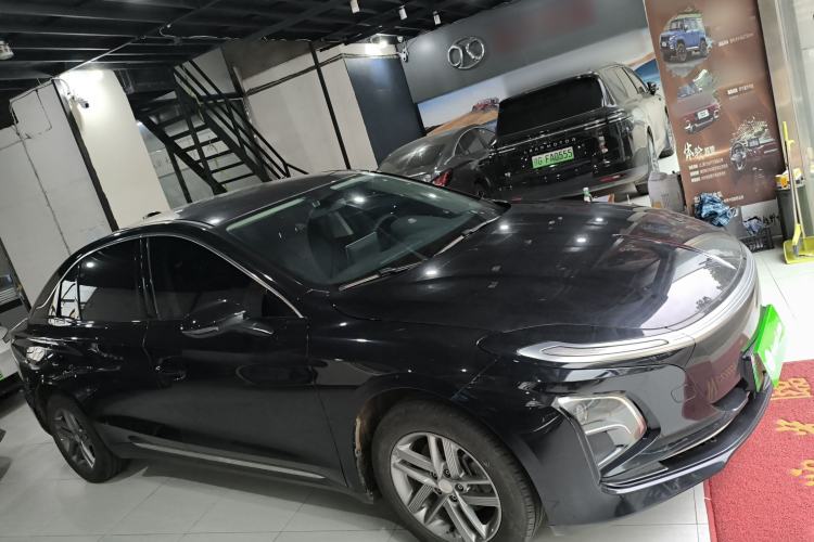 Used Hongqi E-QM5 2025 500km Range Commuter Version Exterior 2