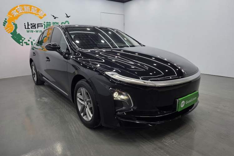 Used Hongqi E-QM5 2025 500km Range Commuter Version Exterior 2