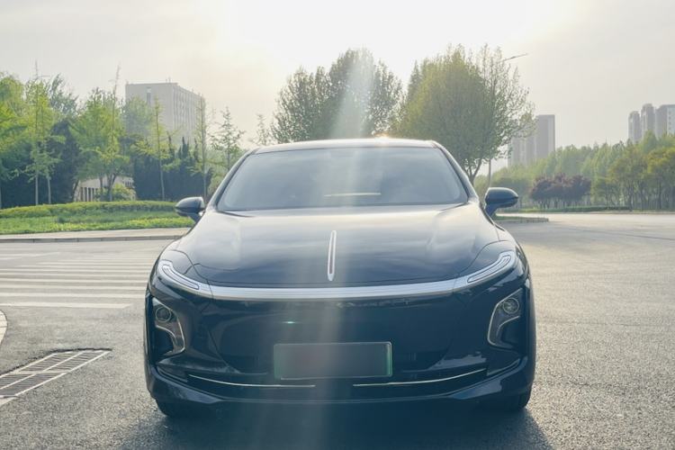 Used Hongqi E-QM5 2025 500km Range Commuter Version Exterior 2