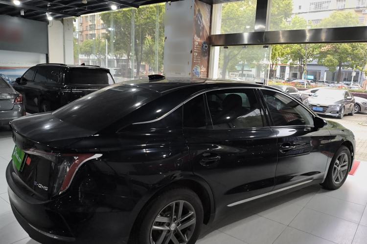Used Hongqi E-QM5 2025 500km Range Commuter Version Exterior 3