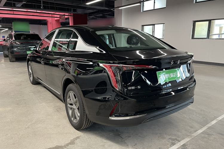 Used Hongqi E-QM5 2025 500km Range Commuter Version Exterior 3