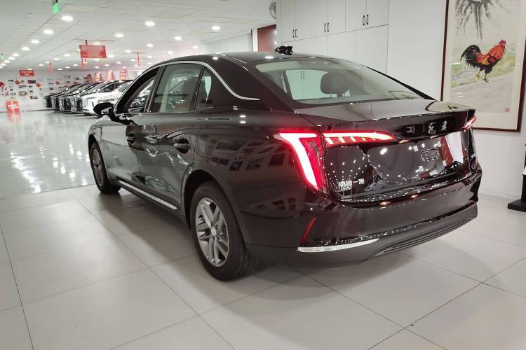 Used Hongqi E-QM5 2025 500km Range Commuter Version Exterior 5