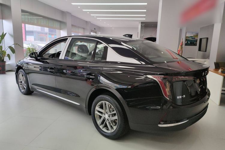 Used Hongqi E-QM5 2025 500km Range Commuter Version Exterior 5