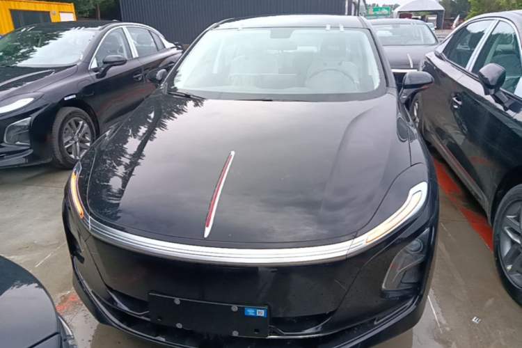Used Hongqi E-QM5 2025 610 km PLUS Front