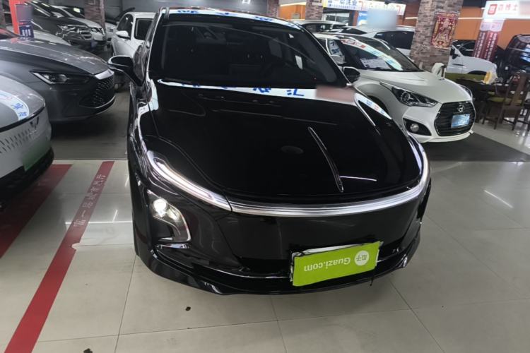 Used Hongqi E-QM5 2025 610 km PLUS Front Right 45 Deg