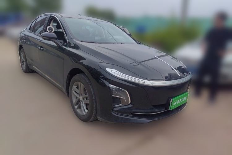 Used Hongqi E-QM5 2025 610 km PLUS Front Right 45 Deg