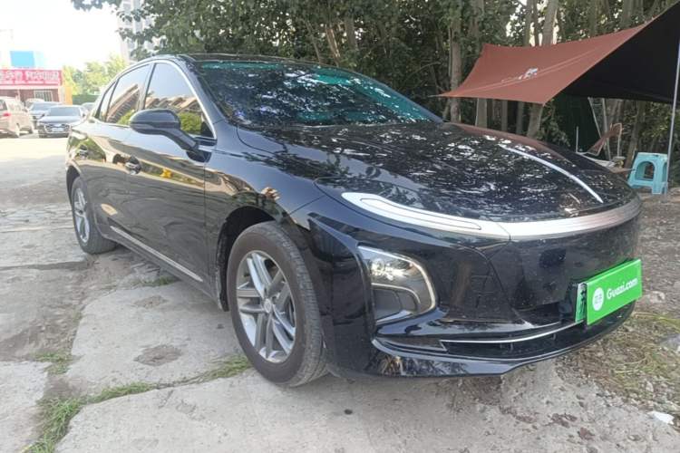 Used Hongqi E-QM5 2025 500km Range Commuter Version Front Right 45 Deg