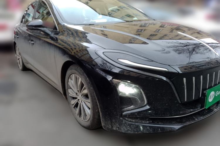 Used Hongqi E-QM5 2025 610 km PLUS Front Right 45 Deg