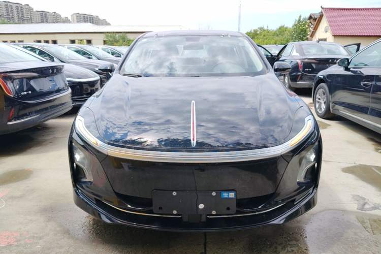 Used Hongqi E-QM5 2025 610 km PLUS Front