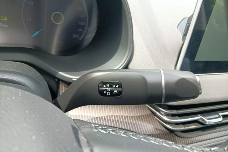 Used Hongqi E-QM5 2025 610 km PLUS Gear Lever