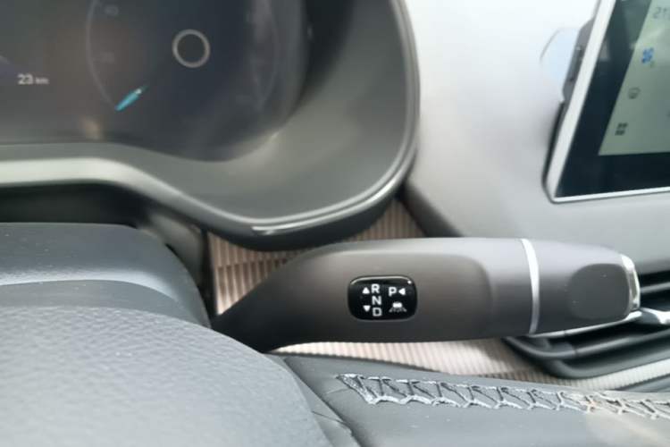 Used Hongqi E-QM5 2025 610 km PLUS Gear Lever