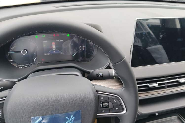 Used Hongqi E-QM5 2025 610 km PLUS Gear Lever