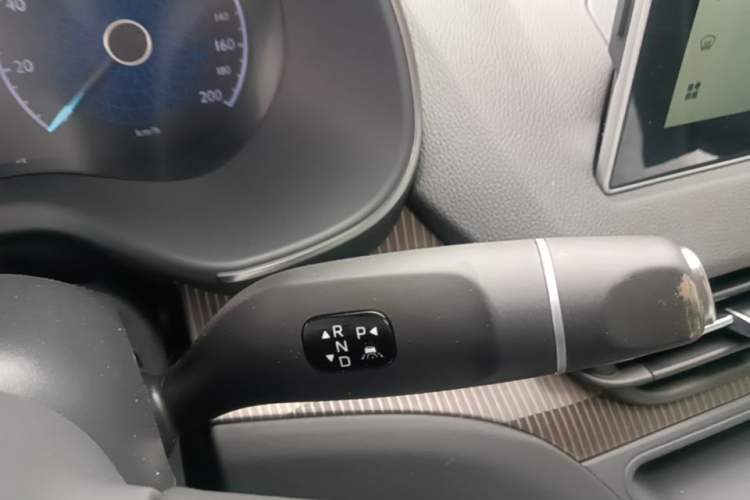 Used Hongqi E-QM5 2025 610 km PLUS Gear Lever