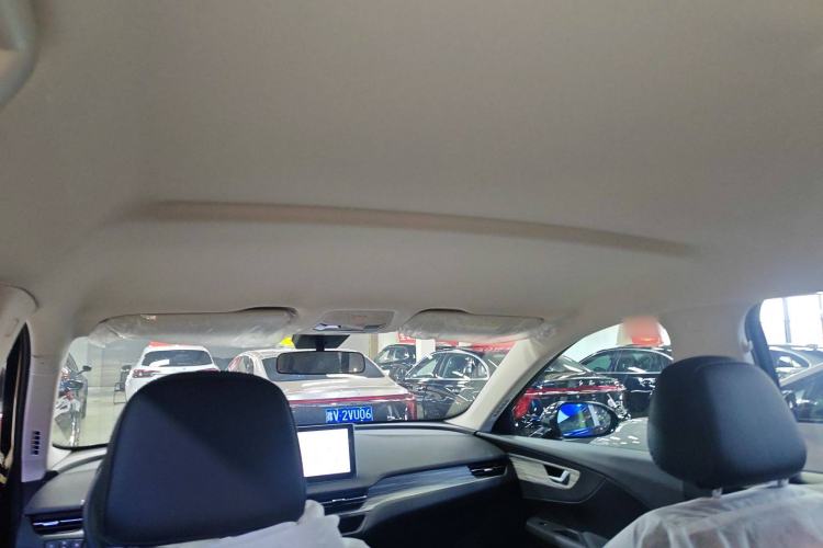 Used Hongqi E-QM5 2025 500km Range Commuter Version Headliner