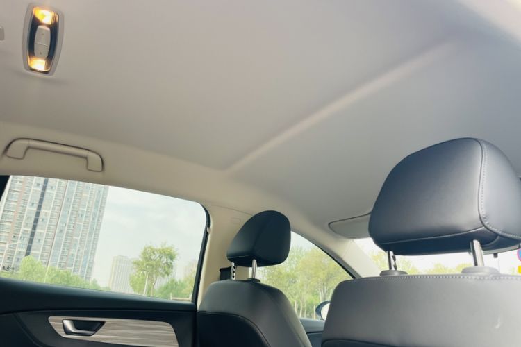Used Hongqi E-QM5 2025 500km Range Commuter Version Headliner