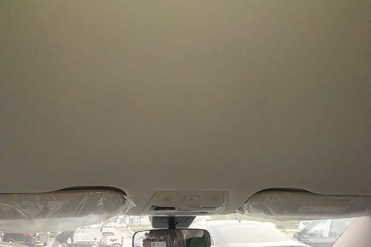Used Hongqi E-QM5 2025 500km Range Commuter Version Headliner