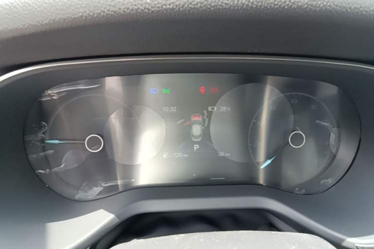 Used Hongqi E-QM5 2025 610 km PLUS Instrument Cluster