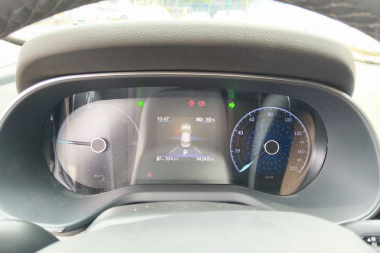 Used Hongqi E-QM5 2025 500km Range Commuter Version Instrument Cluster