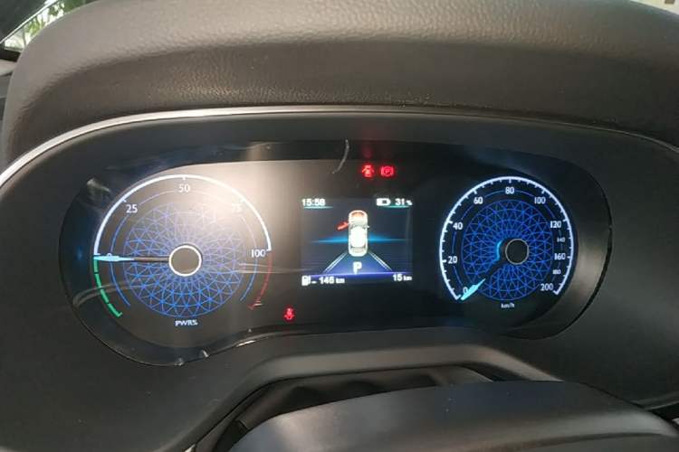 Used Hongqi E-QM5 2025 500km Range Commuter Version Instrument Cluster