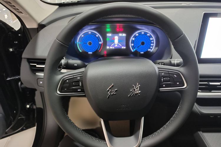 Used Hongqi E-QM5 2025 500km Range Commuter Version Interior 2