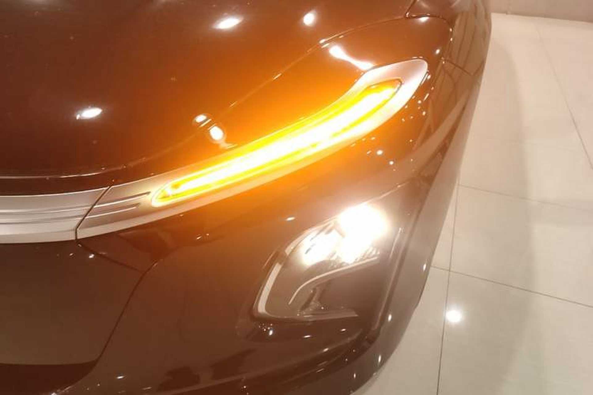 Used Hongqi E-QM5 2025 500km Range Commuter Version Left Front Headlight