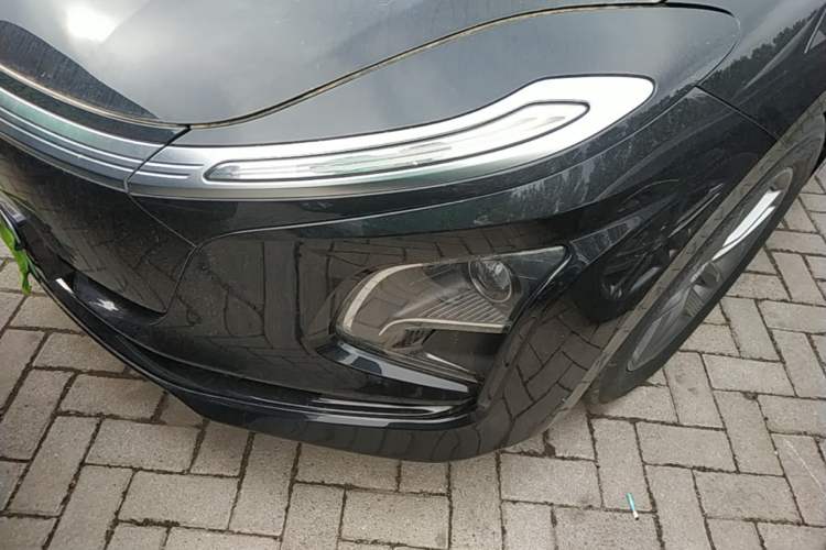 Used Hongqi E-QM5 2025 500km Range Commuter Version Left Front Headlight