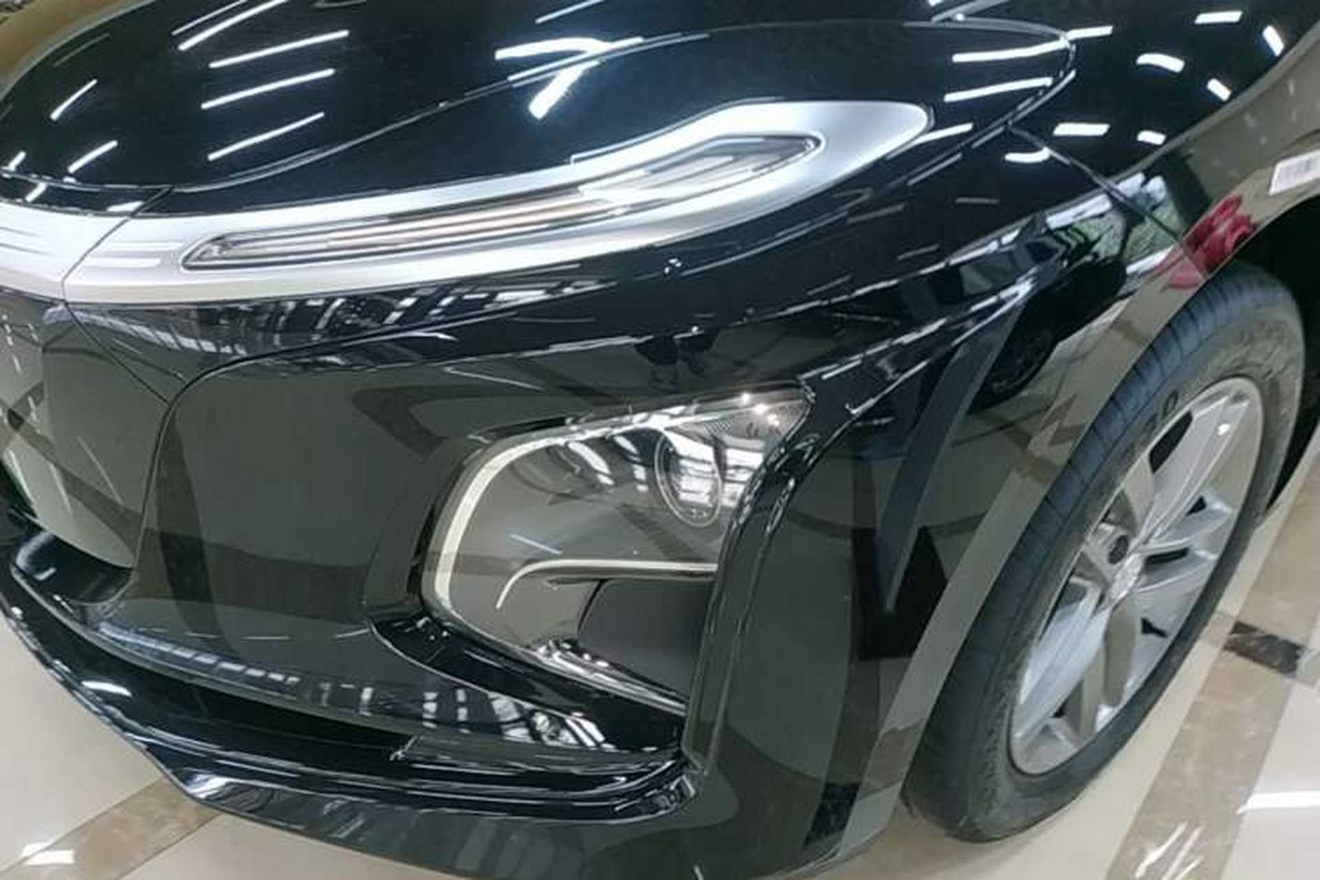 Used Hongqi E-QM5 2025 500km Range Commuter Version Left Front Headlight