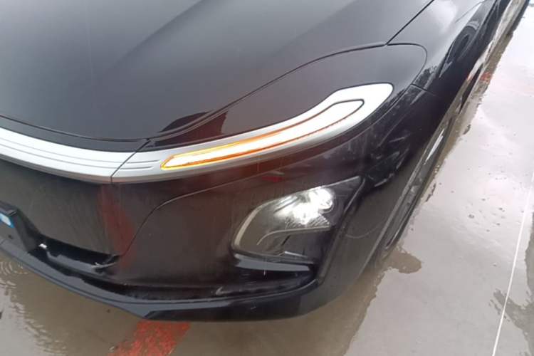 Used Hongqi E-QM5 2025 610 km PLUS Left Front Headlight