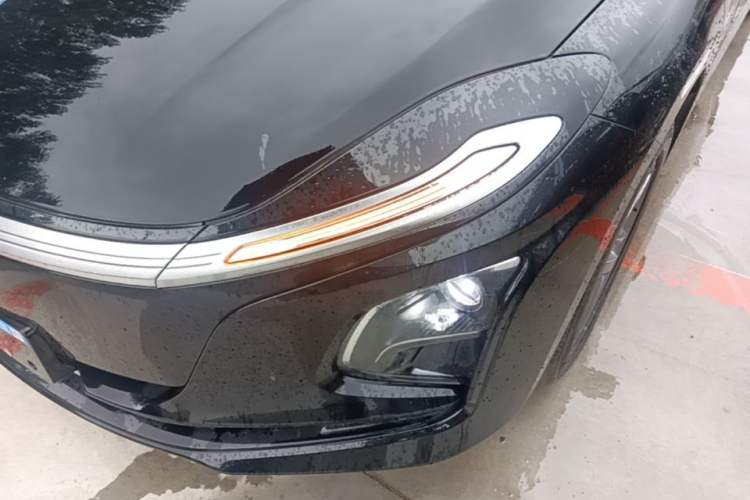 Used Hongqi E-QM5 2025 610 km PLUS Left Front Headlight