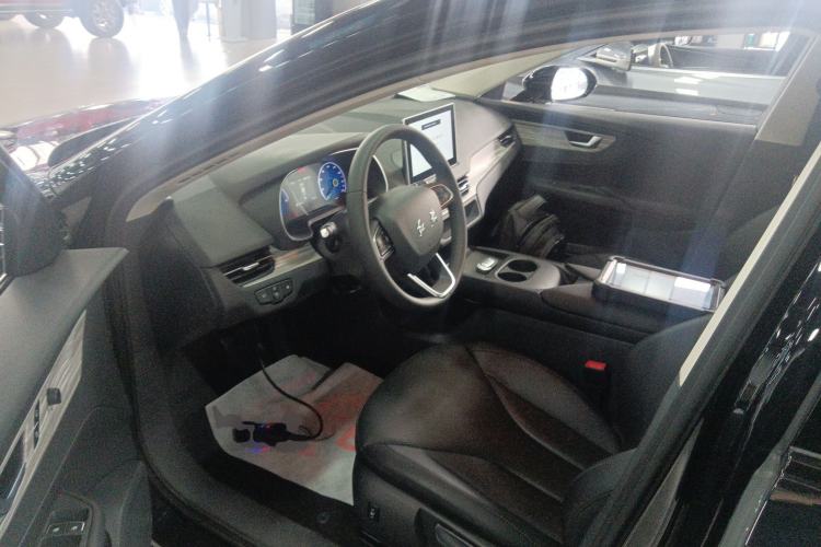 Used Hongqi E-QM5 2025 500km Range Commuter Version Left Front Seat