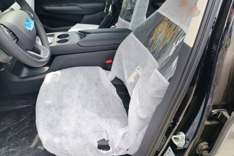 Used Hongqi E-QM5 2025 610 km PLUS Left Front Seat